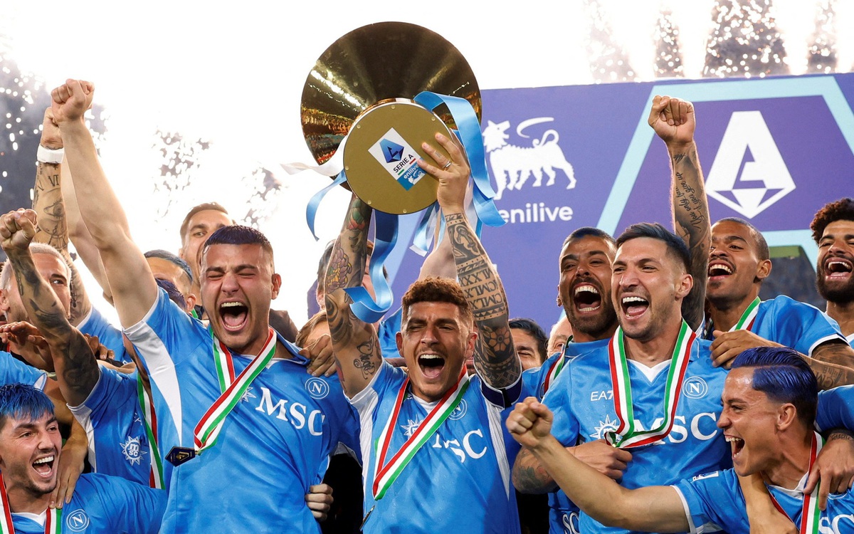 Vượt mặt Inter Milan, Napoli đăng quang chức vô địch Ý