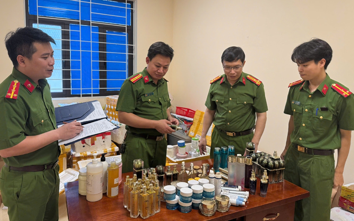 Triệt phá cơ sở sản xuất, buôn bán mỹ phẩm giả số lượng lớn