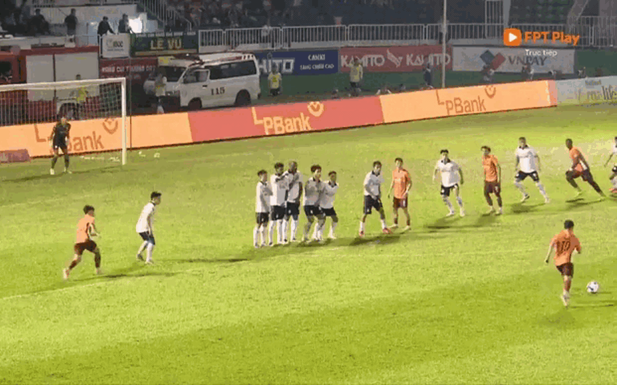 Video: Minh Vương tái hiện siêu phẩm vào lưới Hàn Quốc ở Asiad 2018