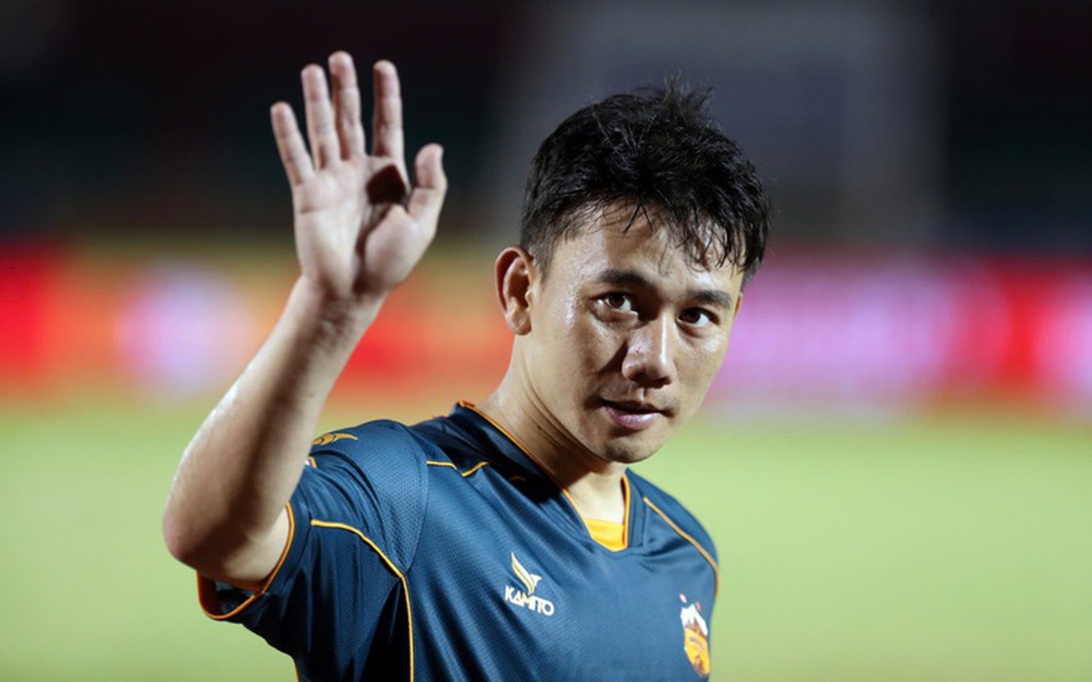 Minh Vương chặn đường trụ hạng của CLB Đà Nẵng