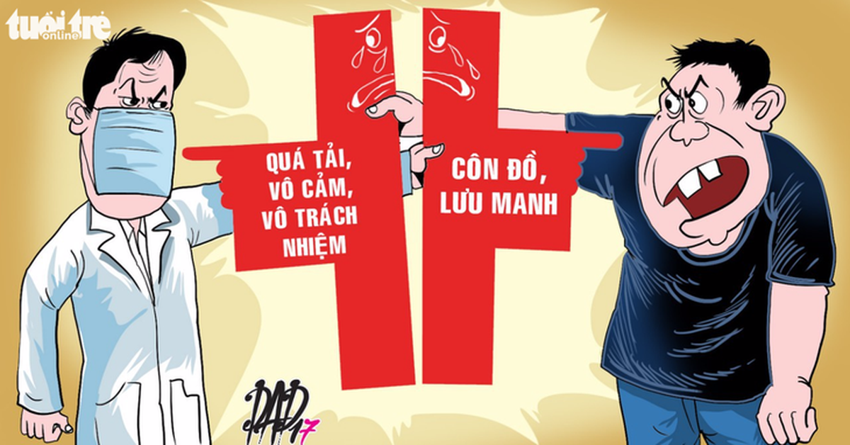 Lần đầu lấy máu xét nghiệm bị nhân viên y tế quát: 'Sợ thì nắm vào cạnh bàn'