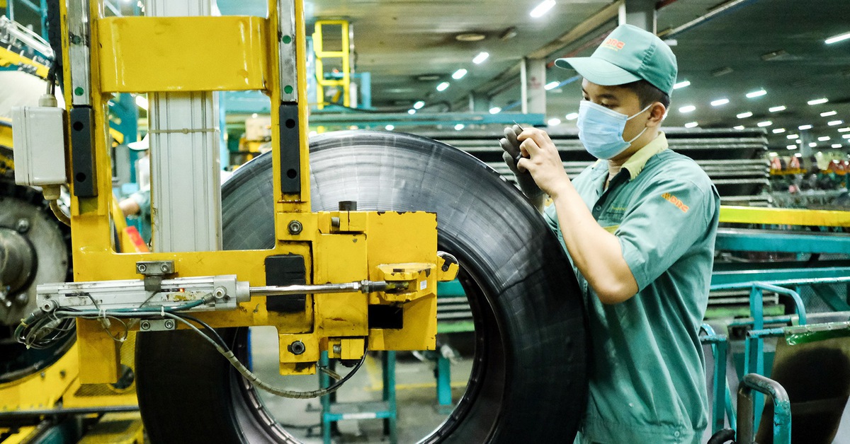 Tăng trưởng 2 con số bền vững, giải pháp nào?