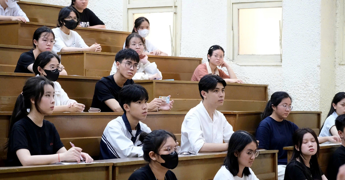 Bộ GD-ĐT giải thích về quy đổi điểm xét tuyển đại học năm 2025