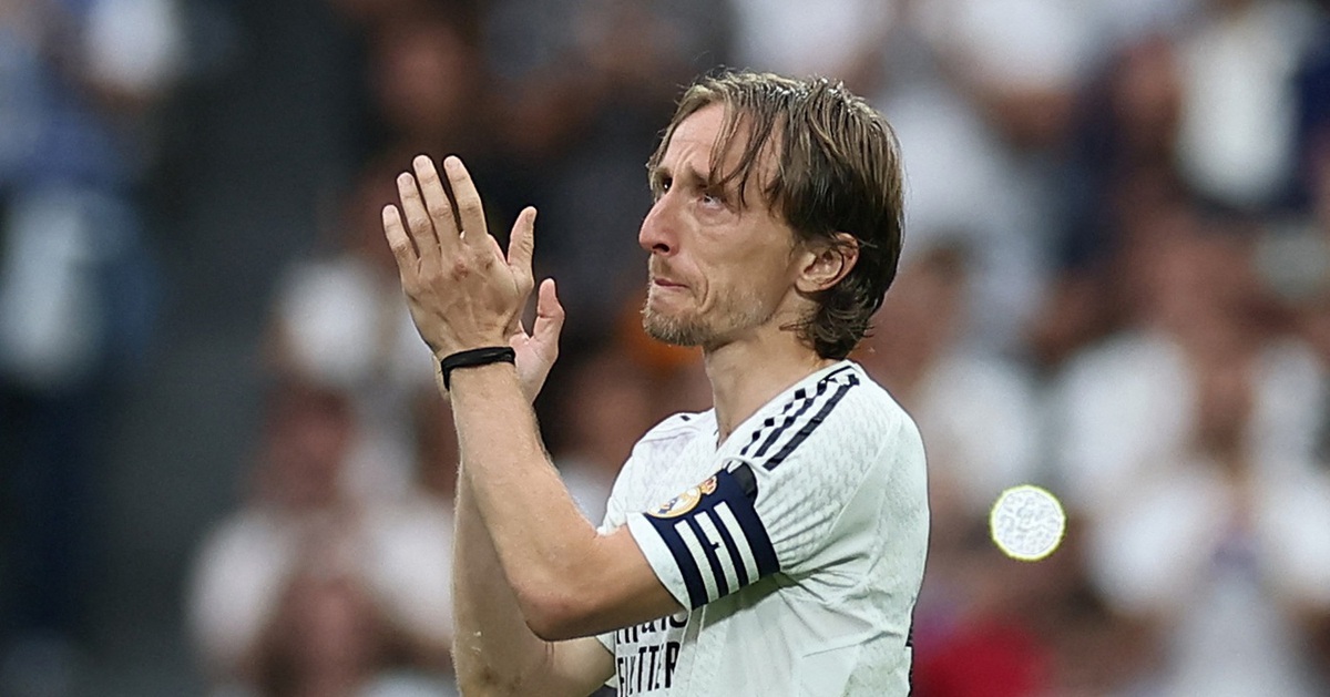 Lời chia tay Real của Modric: 'Đừng khóc vì mọi thứ kết thúc'