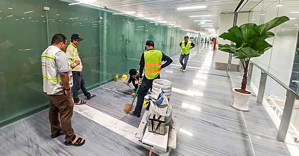 Bộ trưởng Bộ Xây dựng ra công điện về các tồn tại ở nhà ga T3 Tân Sơn Nhất