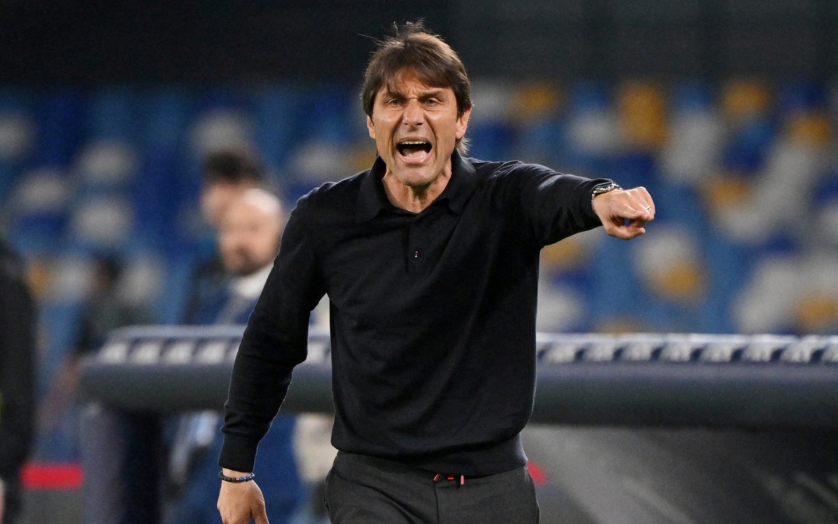 Sốc: HLV Conte có thể rời Napoli ngay sau chức vô địch Serie A