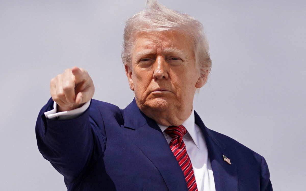 Sau khi ông Trump dùng từ 'điên rồ', Điện Kremlin nói 'ông Trump quá tải cảm xúc'