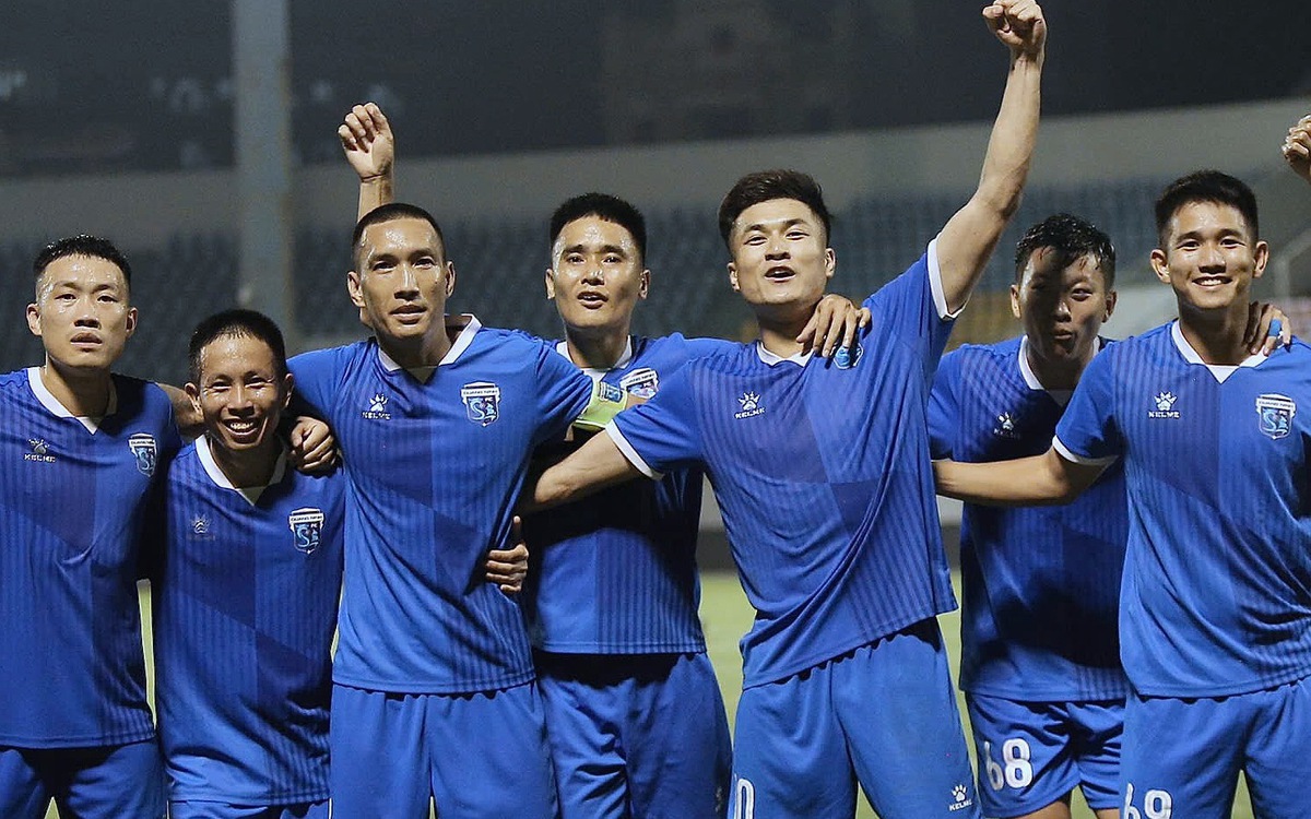 CLB Quảng Ninh tạo địa chấn ở Giải hạng nhì