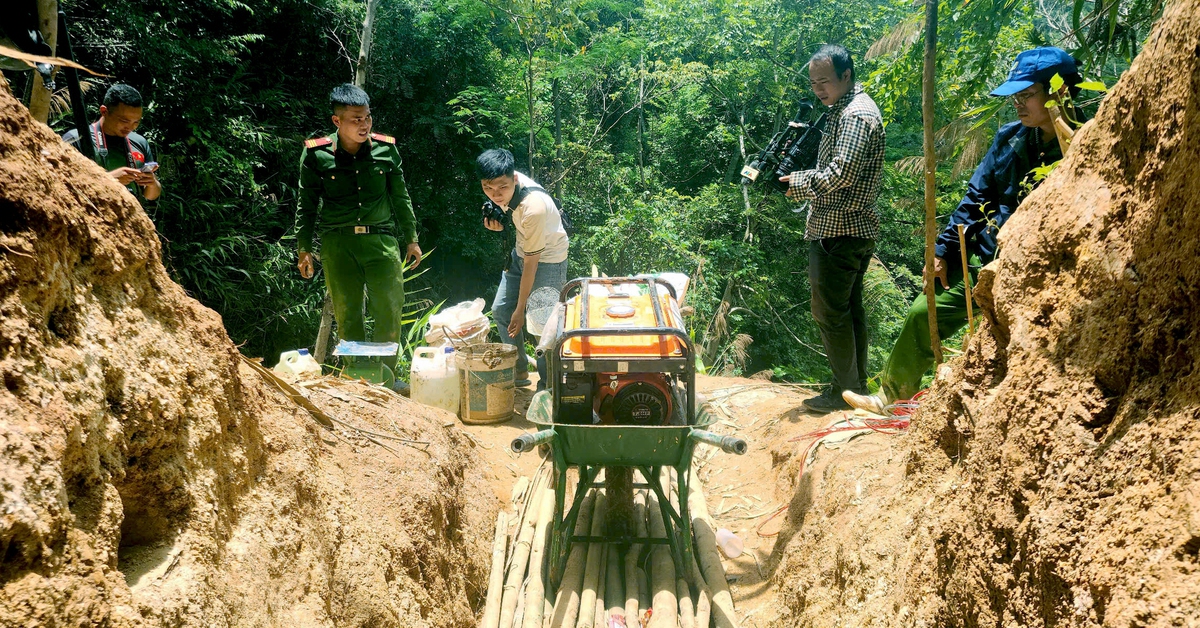 'Vàng tặc' rừng Đak Sơmei bỏ hầm tẩu thoát trước khi đoàn kiểm tra đến