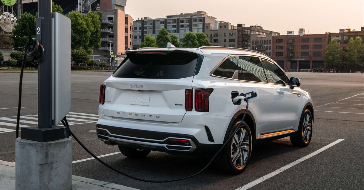 'Người Việt sẵn sàng mua xe hybrid dù đắt, vấn đề chỉ là chính sách rõ ràng đến đâu'