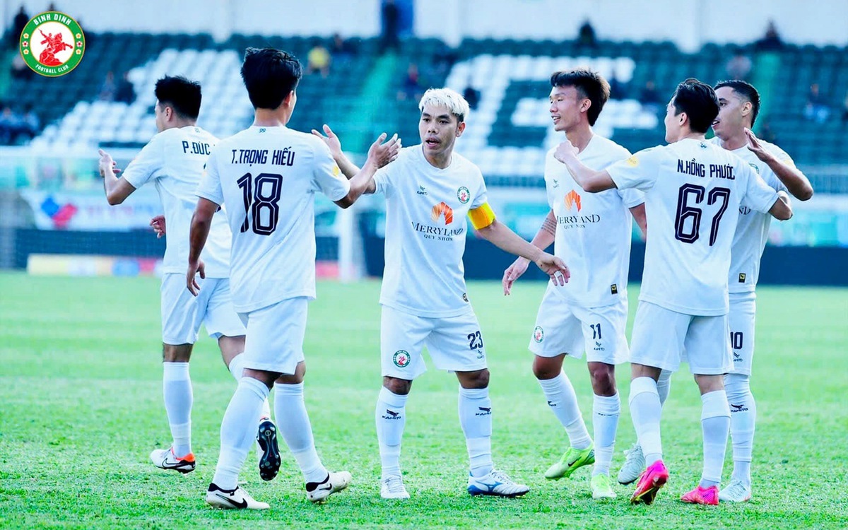 'Ngựa ô' Bình Định phải tự cứu mình