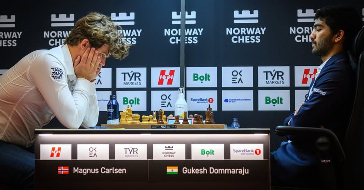 Magnus Carlsen khẳng định đẳng cấp, hạ 'vua cờ' Gukesh tại giải Na Uy