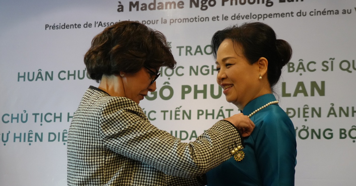Huân chương của Pháp trao cho bà Ngô Phương Lan: Tôn vinh hành trình phi thường của một người phụ nữ