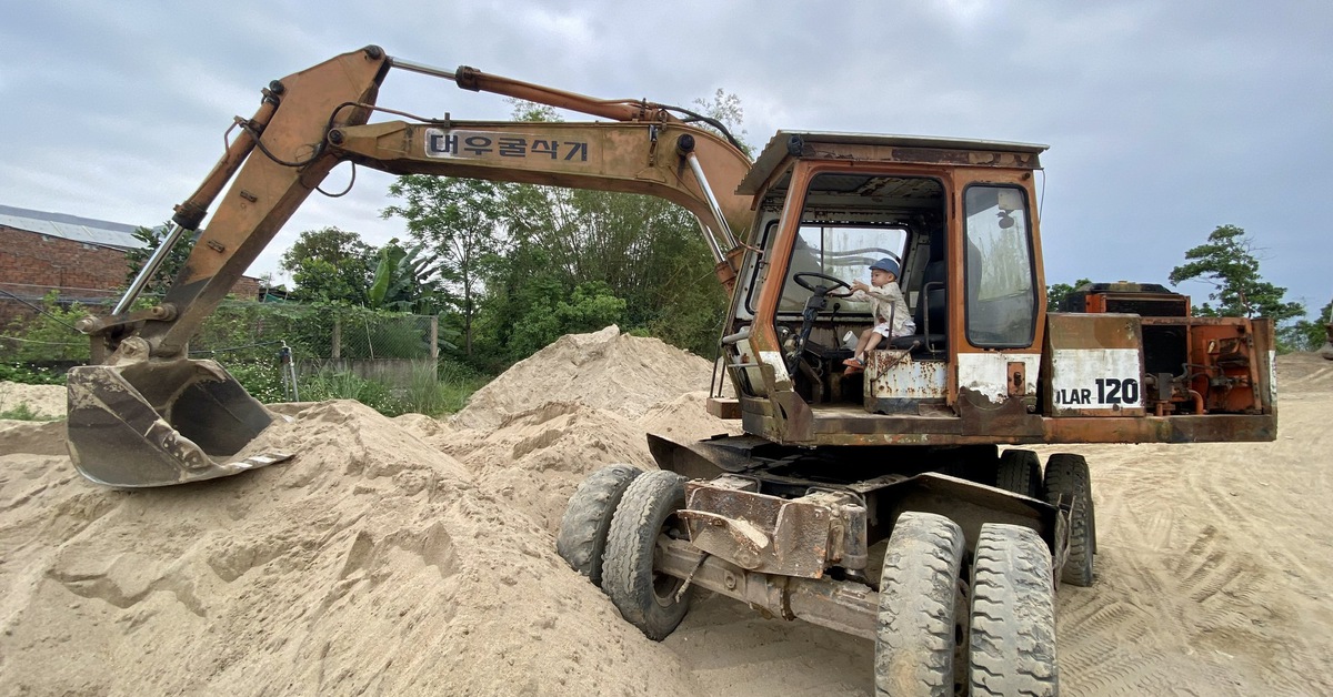 Đà Nẵng cảnh báo khan hiếm cát xây dựng có thể ảnh hưởng chỉ tiêu tăng trưởng 10%