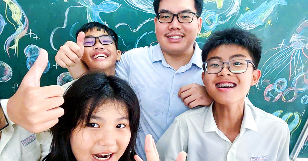 Bài tập về nhà của thầy giáo khiến phụ huynh rơi nước mắt