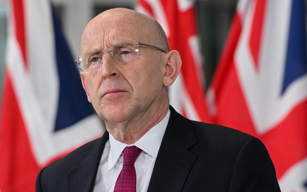 Anh chi 1 tỉ bảng cho AI quốc phòng và lực lượng tấn công mạng