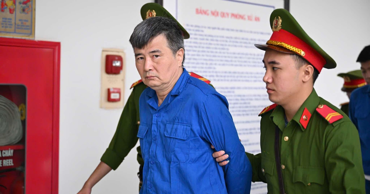 11 năm tù cho cựu vụ phó Nguyễn Lộc An ‘vòi’ 14 tỉ mua biệt thự