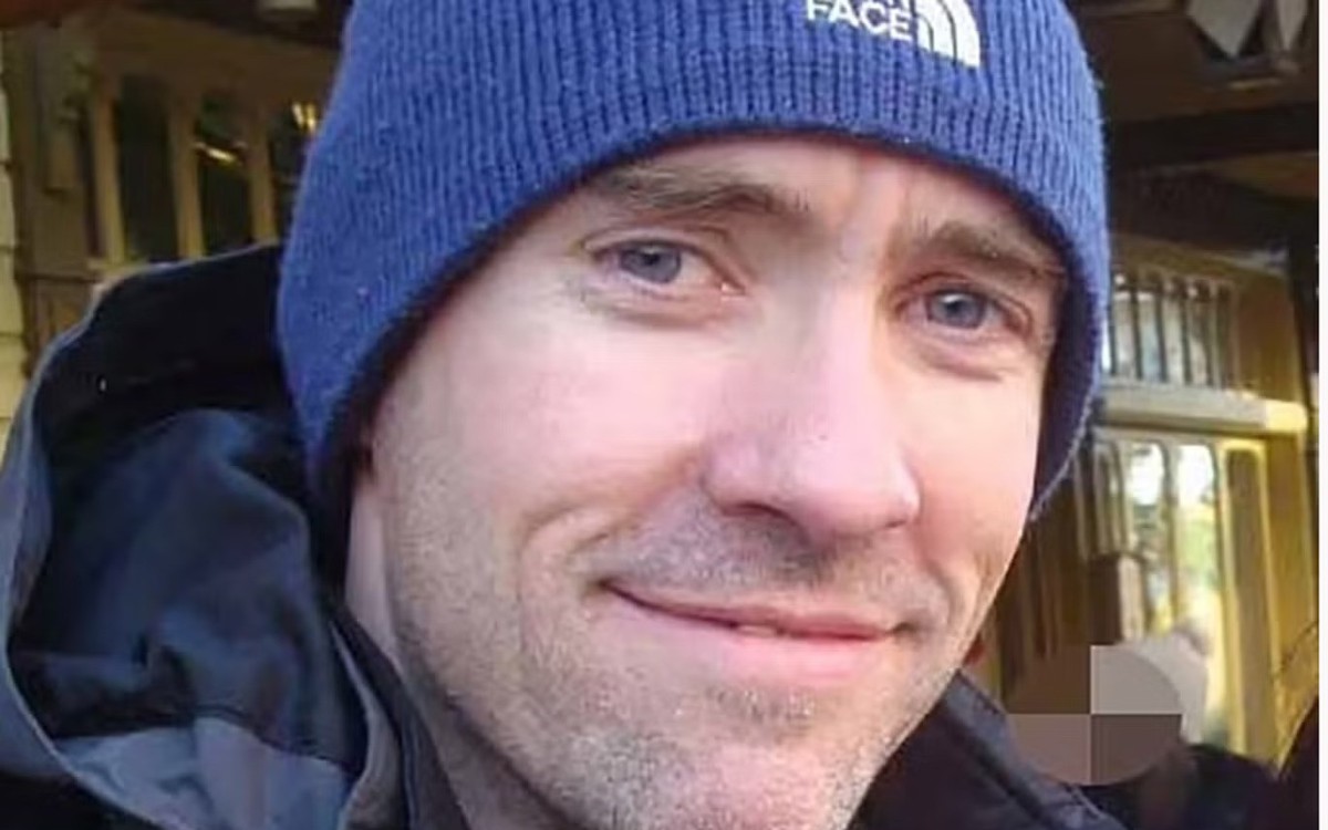 Công bố danh tính tài xế 'xe điên' lao vào đám đông CĐV Liverpool