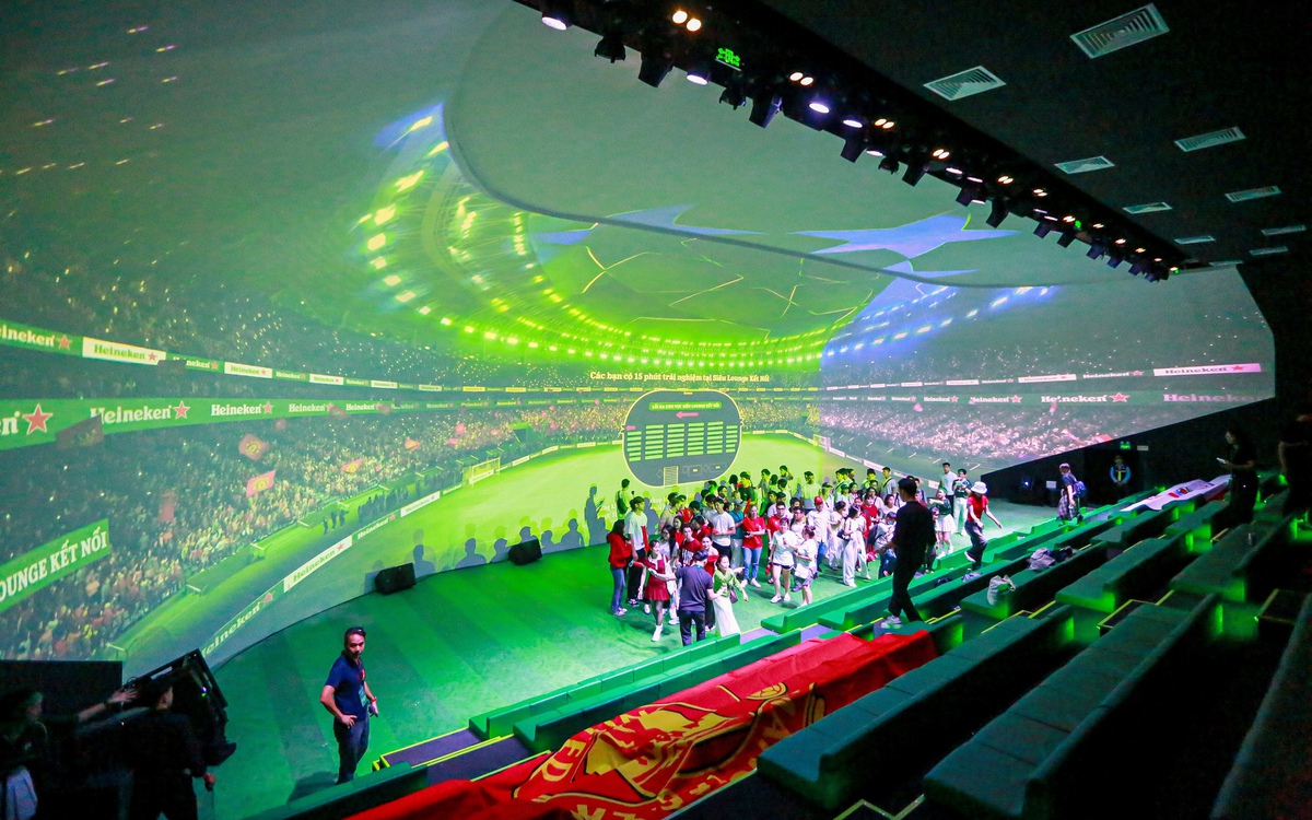 Xem chung kết Champions League từ “khán đài vô cực” tại công viên bờ sôngTP Thủ Đức