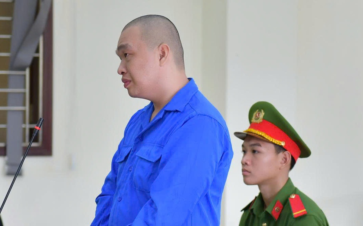 Con nghiện đâm trọng thương bà chủ quán nước ở Long An để cướp xe, trang sức bị phạt 20 năm 6 tháng