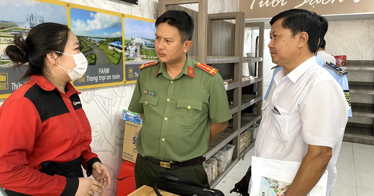 Cục Chăn nuôi và Thú y chỉ đạo kiểm tra lại toàn bộ hoạt động của C.P. Việt Nam ở Sóc Trăng