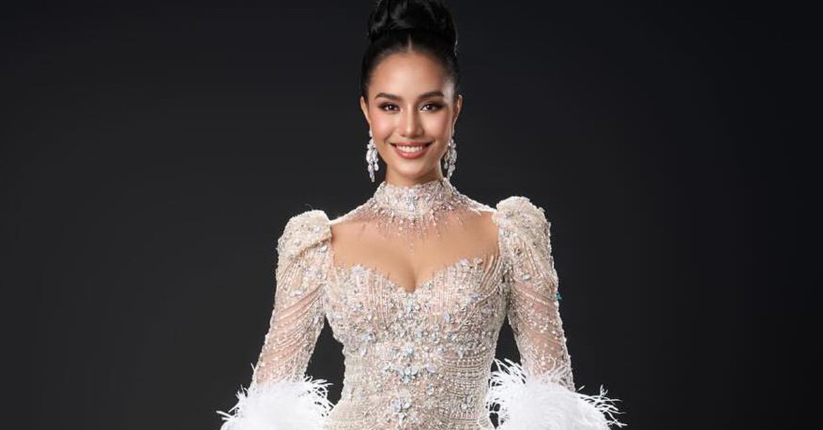 Tân hoa hậu Miss World 2025 từng bị tước danh hiệu, chiến đấu với ung thư vú ở tuổi 16