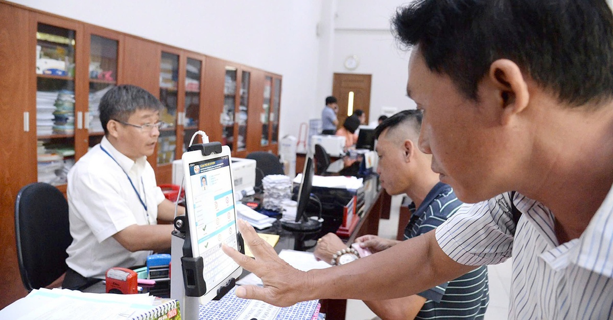 Bộ Nội vụ đề xuất 2 phương án thôi việc khi tinh giản biên chế