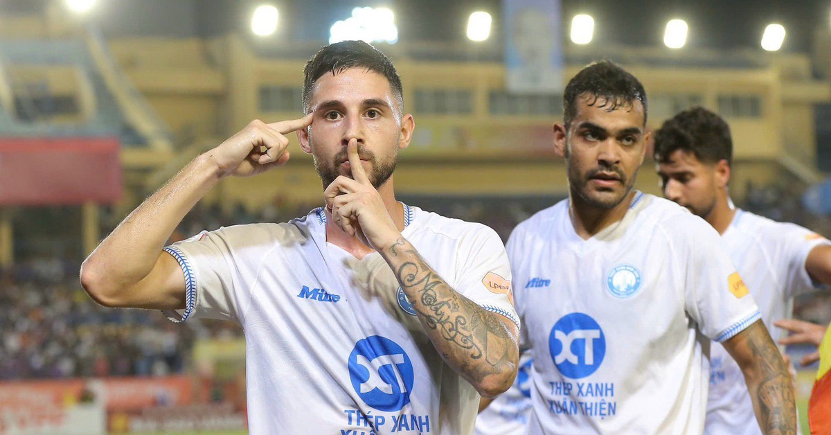 Thắng đậm CLB Hà Nội, Nam Định thẳng tiến đến ngôi vô địch V-League