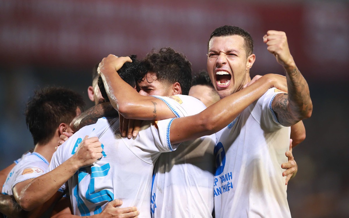 Bảng xếp hạng V-League vòng 21: Nam Định bỏ xa CLB Hà Nội 5 điểm