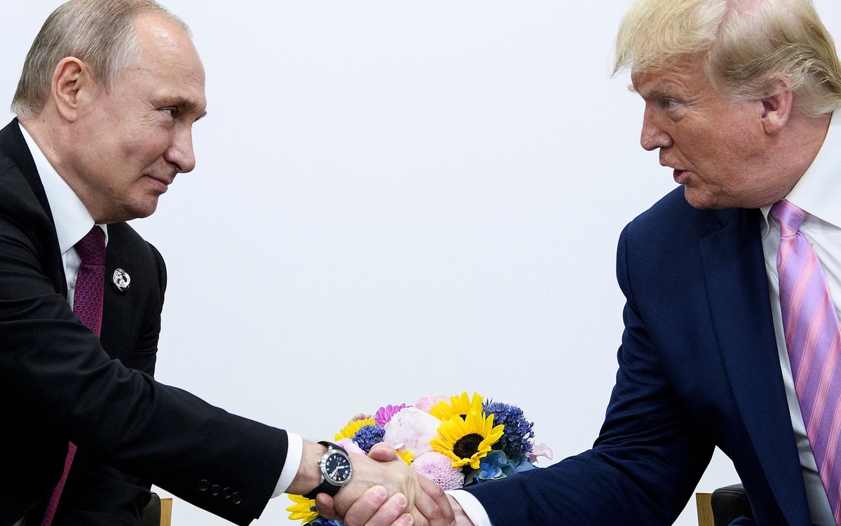 Ông Trump nói sẽ cân nhắc gặp ông Putin khi đến thăm Saudi Arabia