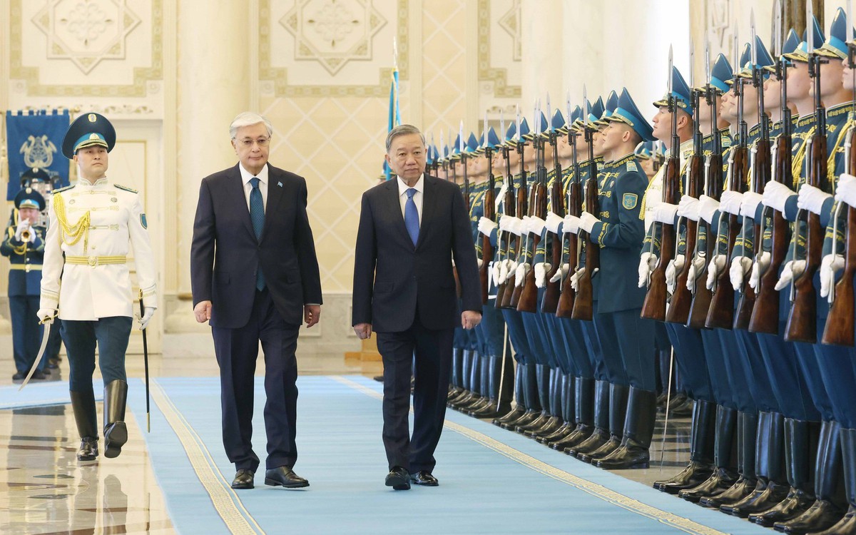 Lễ đón trọng thể Tổng Bí thư Tô Lâm và Phu nhân thăm cấp Nhà nước Kazakhstan