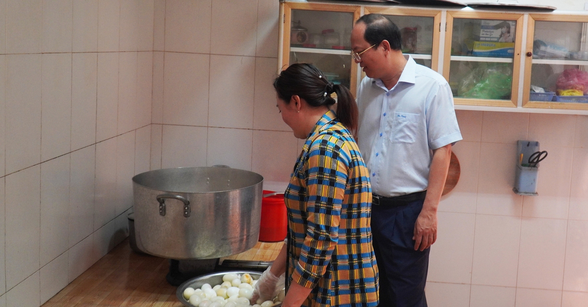 Cùng trường nhưng bạn được trợ cấp, bạn không, học sinh chạnh lòng