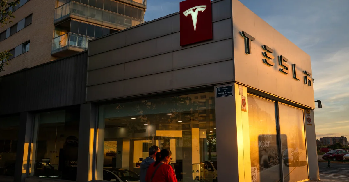 Doanh số xe điện Tesla của tỉ phú Elon Musk lao dốc toàn châu Âu