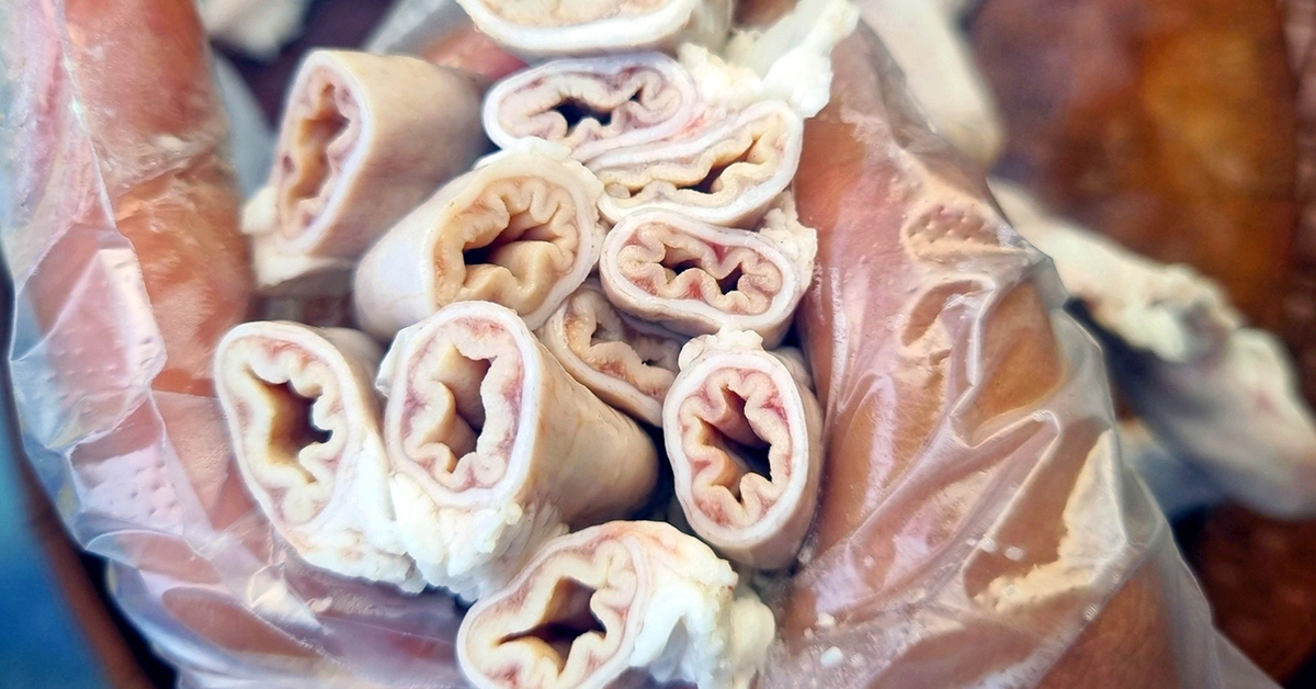 Người bán lòng se điếu kể chuyện đi 'săn hàng' lúc 0h sáng