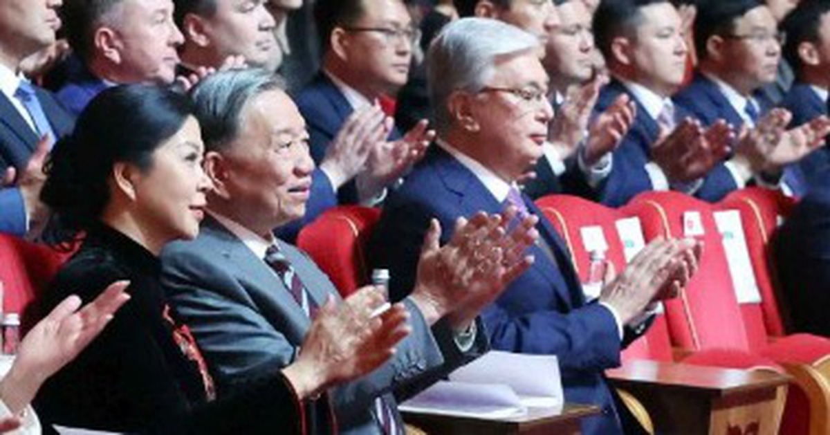 Tổng Bí thư Tô Lâm dự hòa nhạc có ‘giọng hát ngoài hành tinh’ Dimash Qudaiberge ở Kazakhstan