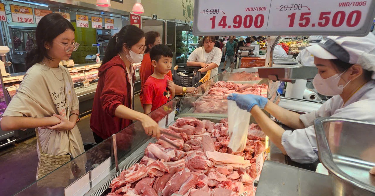 Giá heo quay đầu tăng, miền Nam tiếp tục là khu vực tăng giá mạnh nhất
