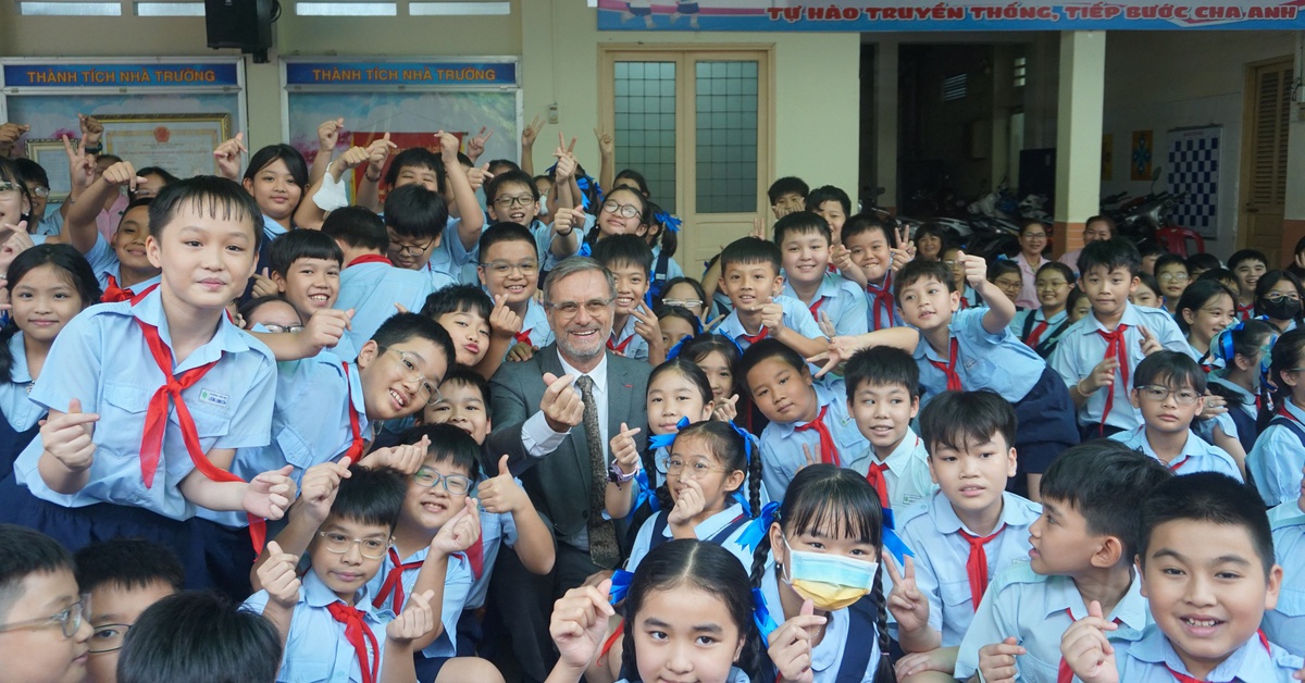 Muốn cho con học lớp tiếng Pháp từ lớp 1, học trường nào ở TP.HCM?