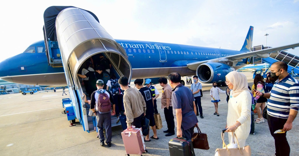Vietjet và Vietnam Airlines so kè quyết liệt ra sao trên đường đua nghìn tỉ?