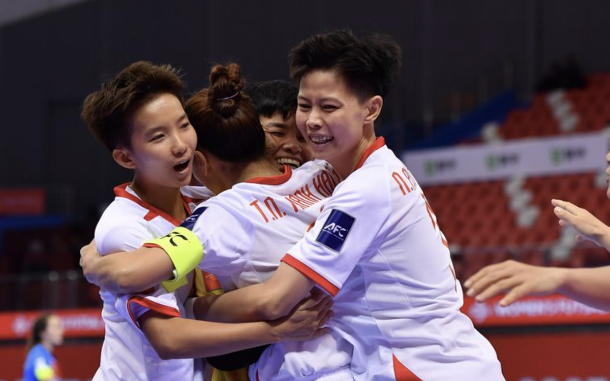 Tuyển futsal nữ Việt Nam đã chơi hơn 100% sức lực trước Philippines