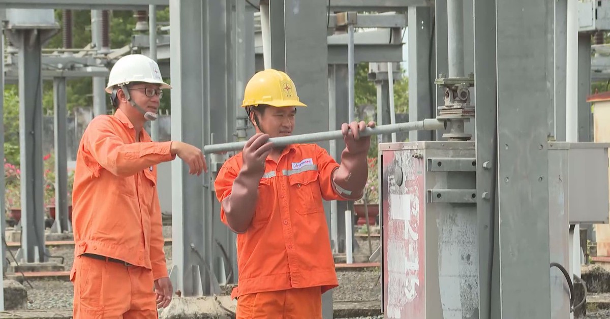 Cuộc thi clip ‘50 năm – Tỏa sáng miền Nam’: Đầu tư xây dựng lưới điện trên địa bàn tỉnh Bình Phước Cuộc thi clip ‘50 năm – Tỏa sáng miền Nam’: Đầu tư xây dựng lưới điện trên địa bàn tỉnh Bình Phước
