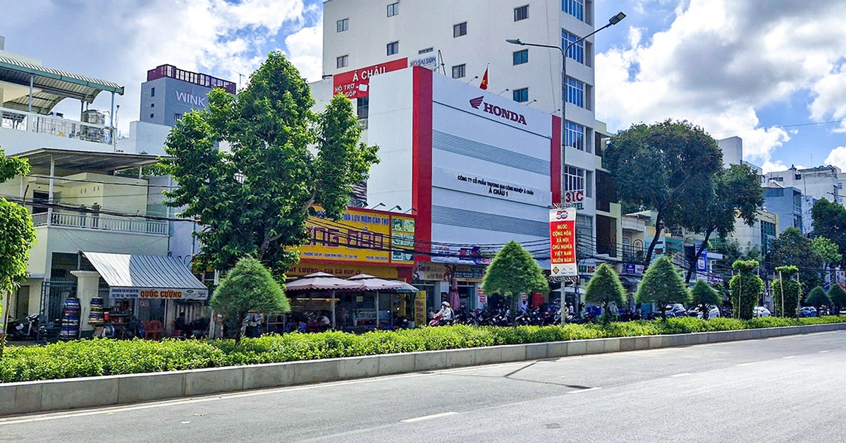 Không còn đậu xe tràn lan dưới lòng đường khu trung tâm Cần Thơ