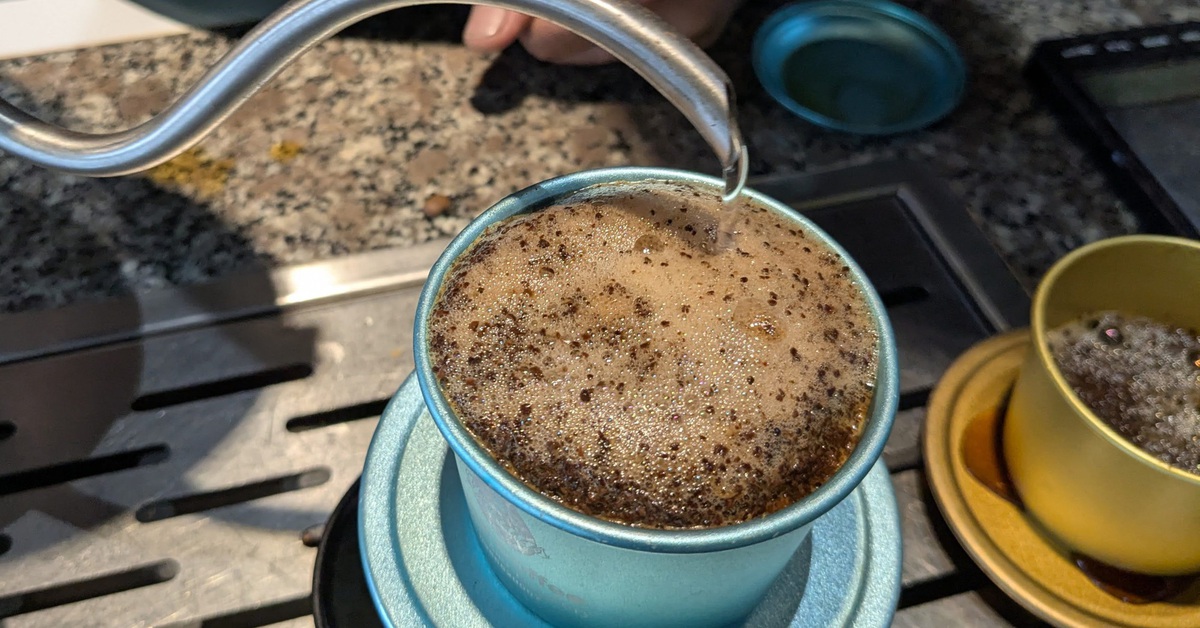 Từ vụ khởi tố chủ thương hiệu cà phê Dạ Thảo, cách nào phân biệt cà phê giả?
