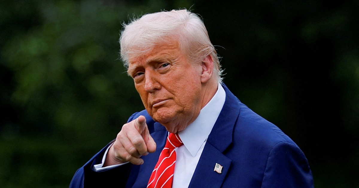Không, ông Trump không nói ‘cấm sản xuất xe Tesla tại Mỹ’