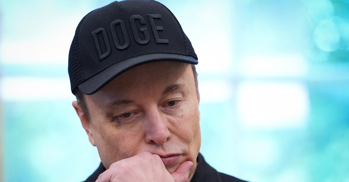 Elon Musk đang phải trả giá đắt cho mối quan hệ với ông Trump