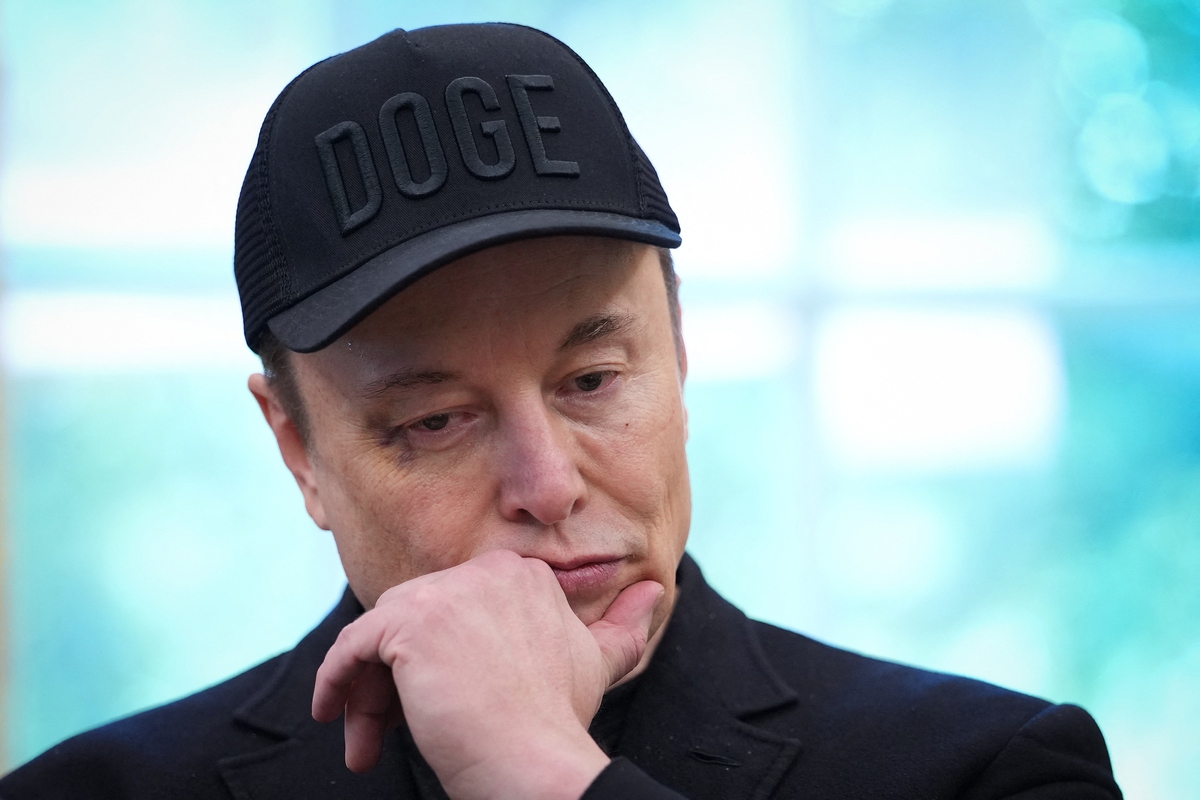 Elon Musk đang phải trả giá đắt cho mối quan hệ với ông Trump