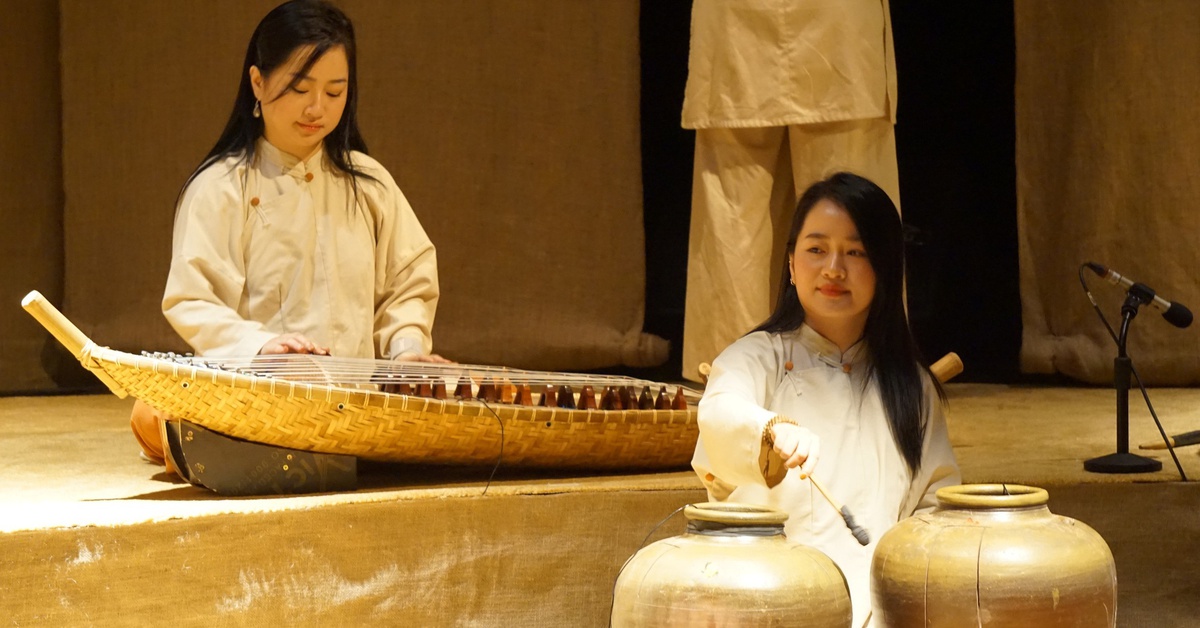 Nghe 'GOm show' độc lạ từ… chum, vại, niêu gốm