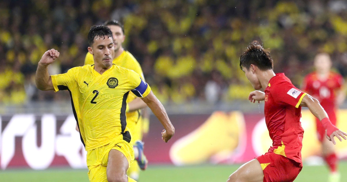 Việt Nam thảm bại 0-4 trước Malaysia