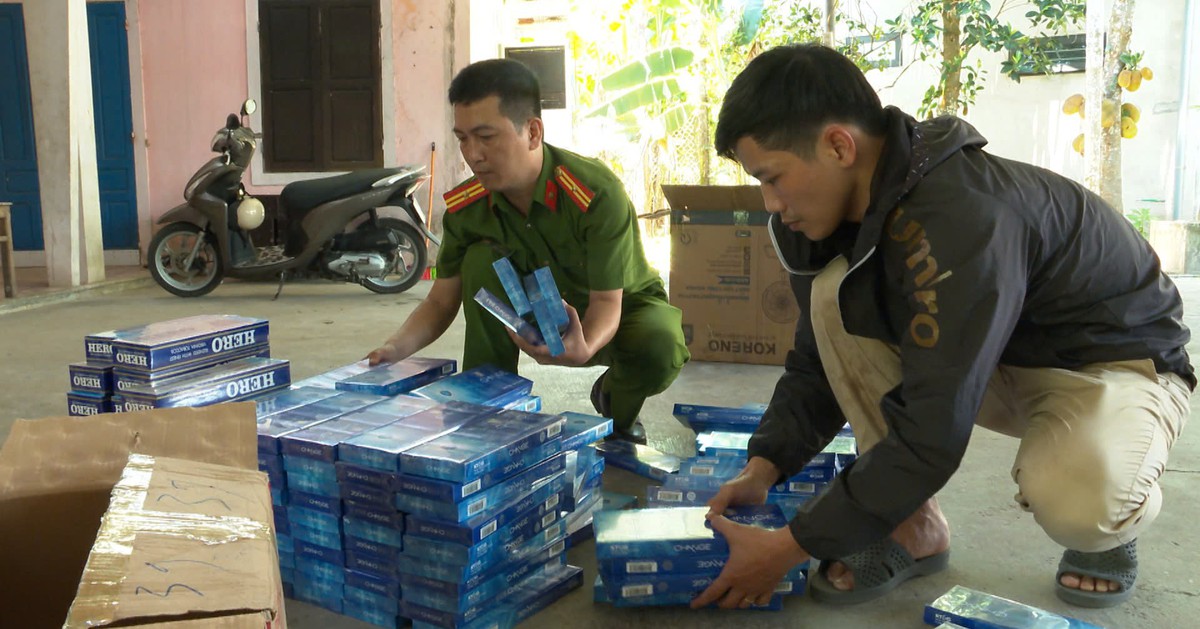 Chống buôn lậu, hàng giả 11-6: Khởi tố hai người buôn bán gần 4.300 bao thuốc lá lậu