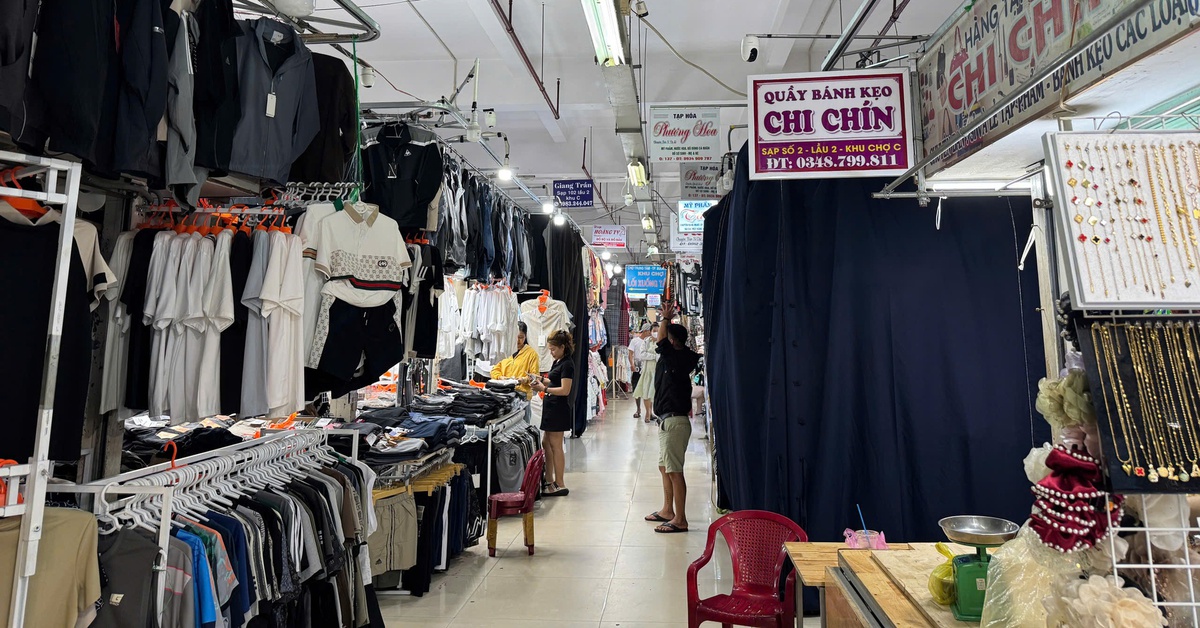 Tiểu thương chợ Buôn Ma Thuột 'nhấp nhổm' hoạt động trở lại