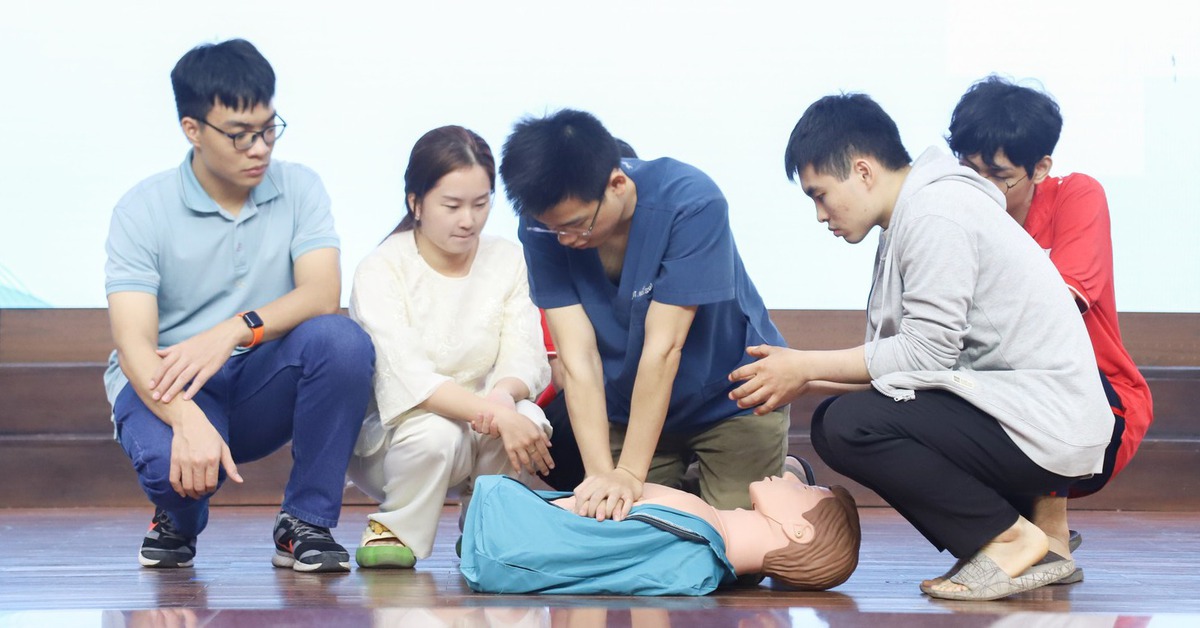 Trường đại học Y Hà Nội tăng chỉ tiêu xét tuyển thẳng lên 40%